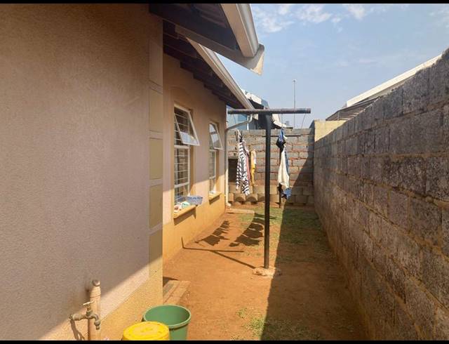 3 BEDROOM HOUSE FOR SALE IN SALFIN